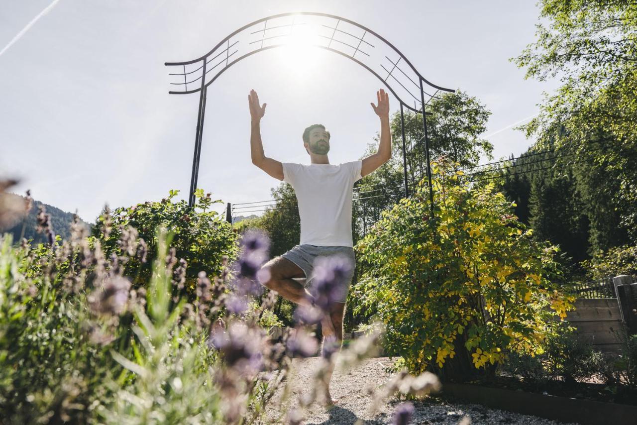 גרלוס Traumhotel Alpina Superior --Yoga Und Ayurvedahotel (Adults Only) מראה חיצוני תמונה