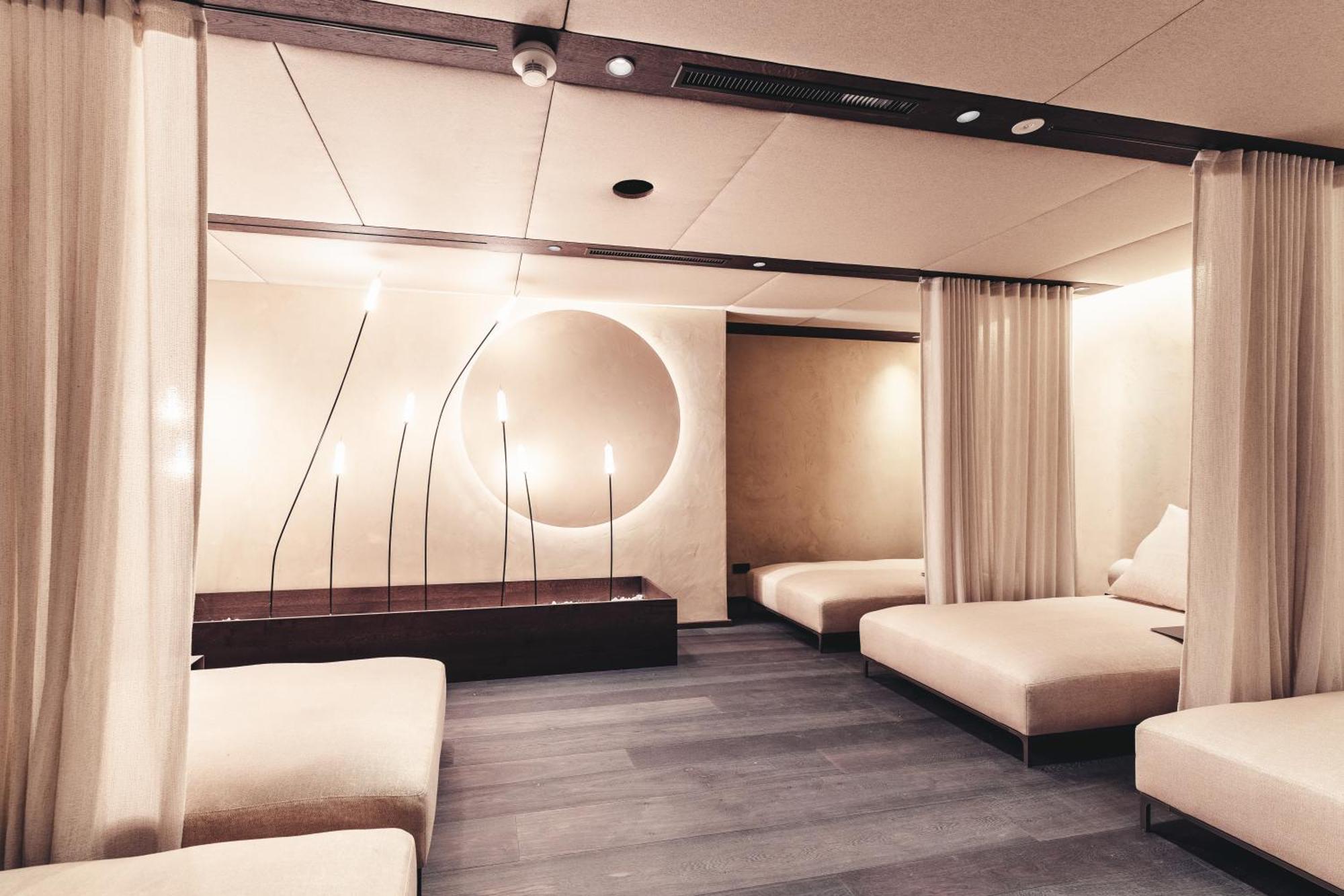 גרלוס Traumhotel Alpina Superior --Yoga Und Ayurvedahotel (Adults Only) מראה חיצוני תמונה