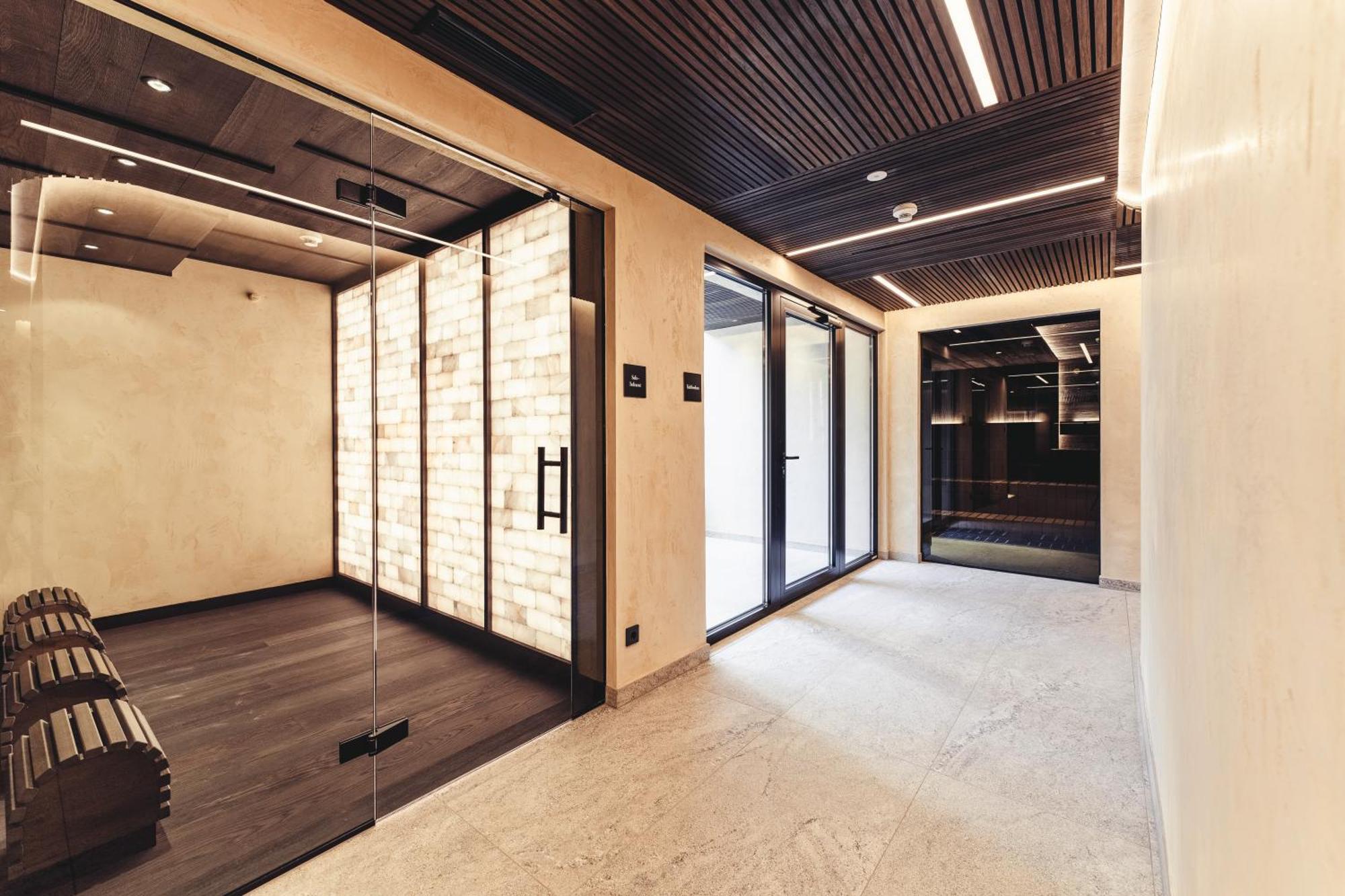 גרלוס Traumhotel Alpina Superior --Yoga Und Ayurvedahotel (Adults Only) מראה חיצוני תמונה