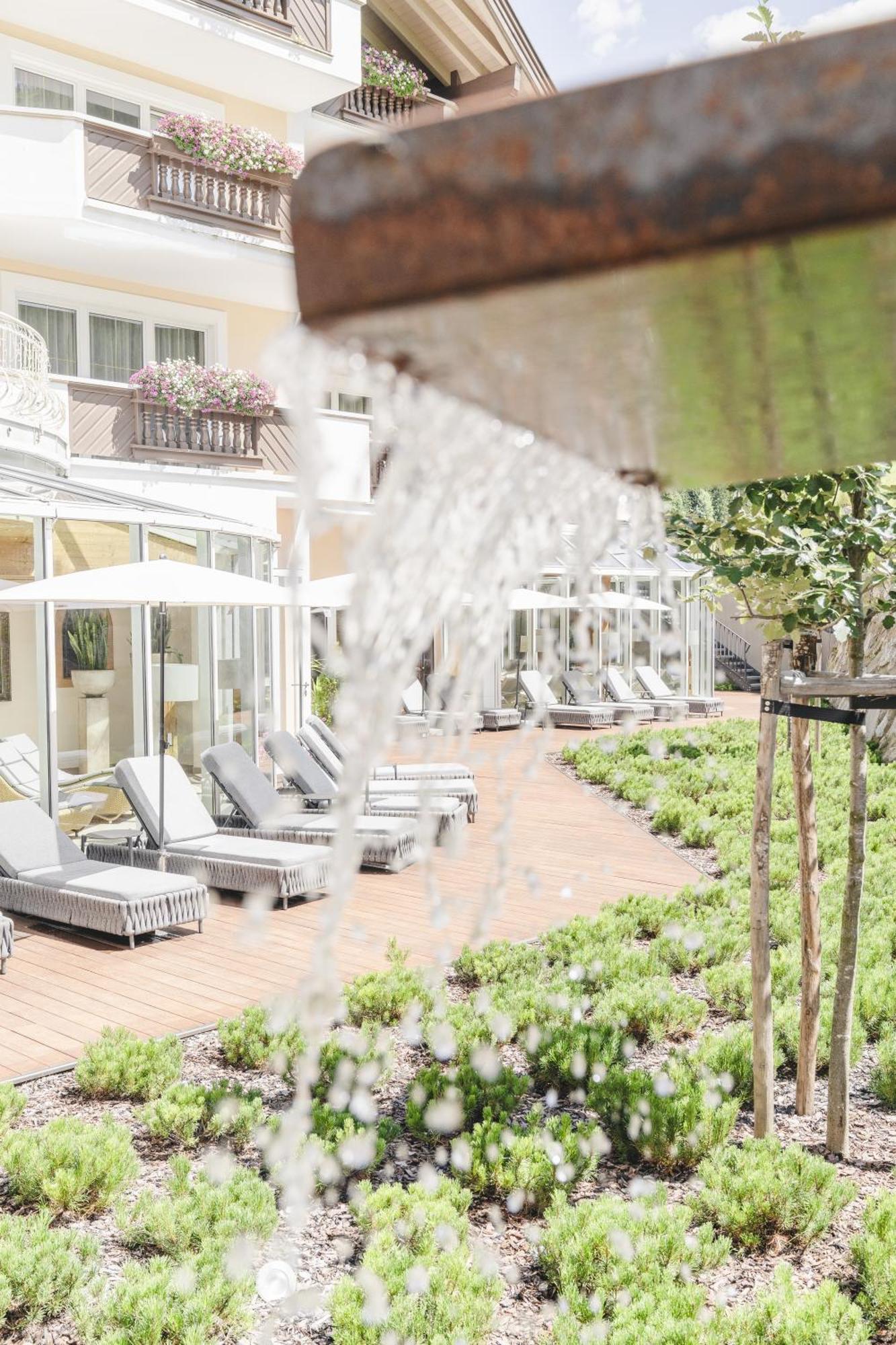 גרלוס Traumhotel Alpina Superior --Yoga Und Ayurvedahotel (Adults Only) מראה חיצוני תמונה
