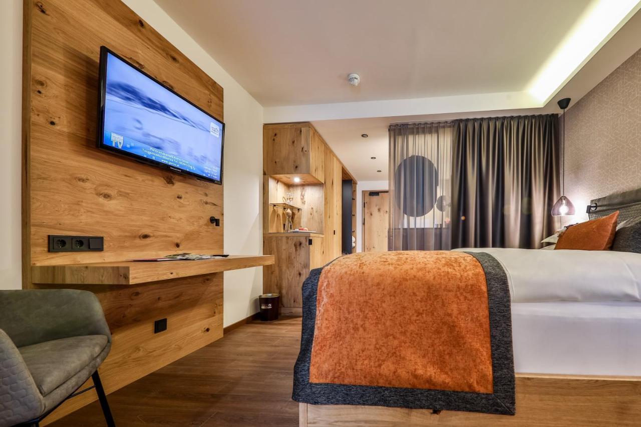 גרלוס Traumhotel Alpina Superior --Yoga Und Ayurvedahotel (Adults Only) מראה חיצוני תמונה